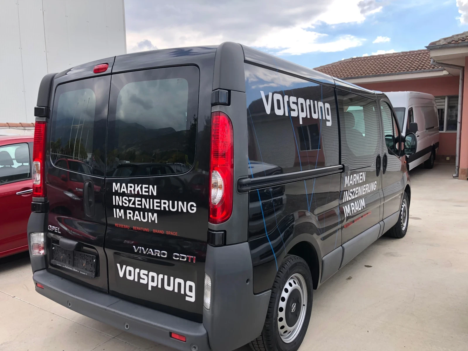 Opel Vivaro 6 места - изображение 6