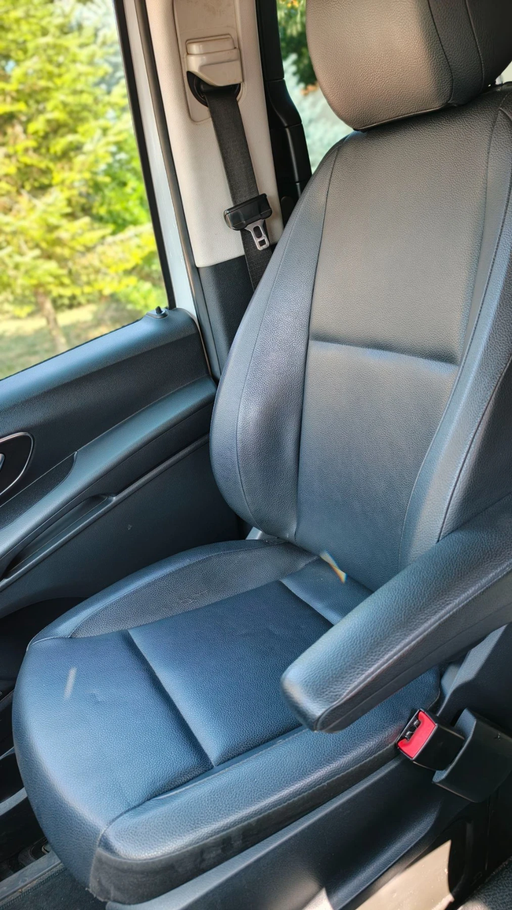 Mercedes-Benz Vito 111 CDI Пътнически , снимка 11 - Бусове и автобуси - 55919966