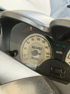 Обява за продажба на Aprilia Atlantic 300 ~1 900 лв. - изображение 4 | Auto.bg Обява за продажба на Aprilia Atlantic 300 ~1 900 лв. - изображение 4
