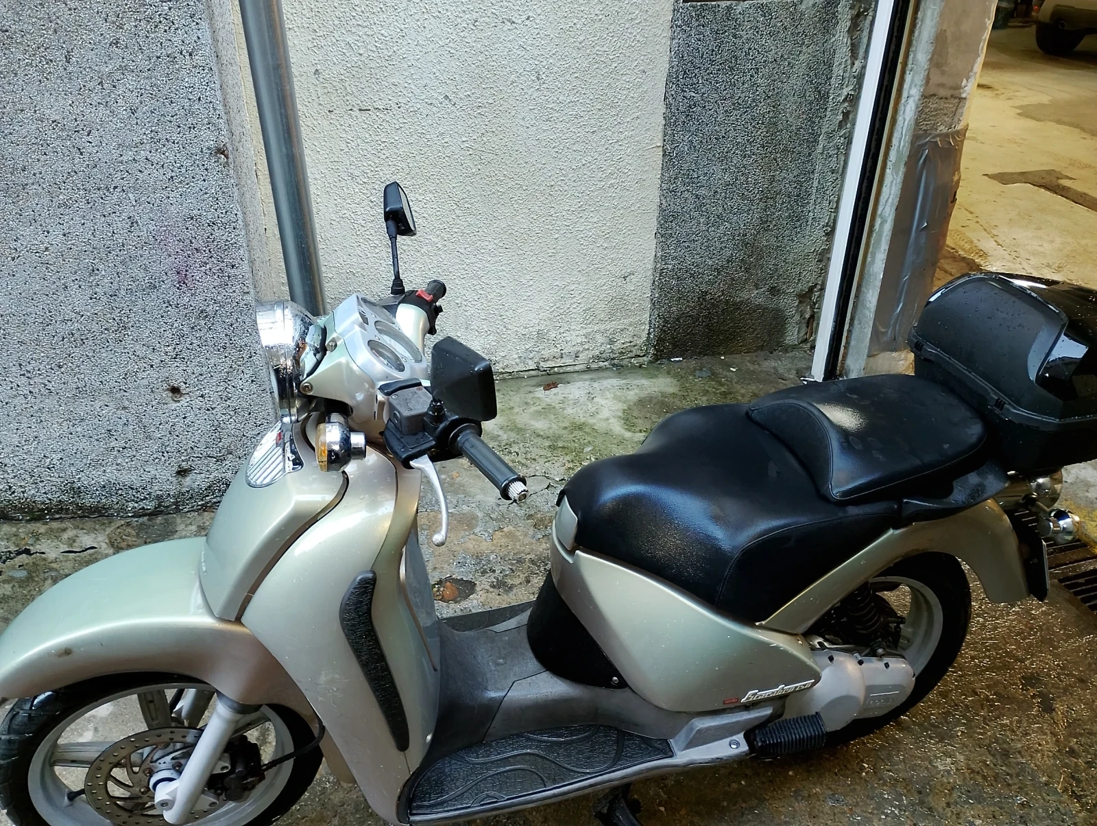 Aprilia Scarabeo  - изображение 3