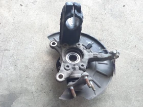 Шенкел главина преден десен Ауди А3 2.0тди куатро 