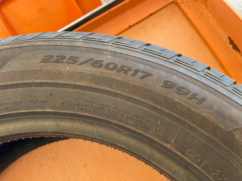 Гуми Летни 225/60R17, снимка 2 - Гуми и джанти - 37287235