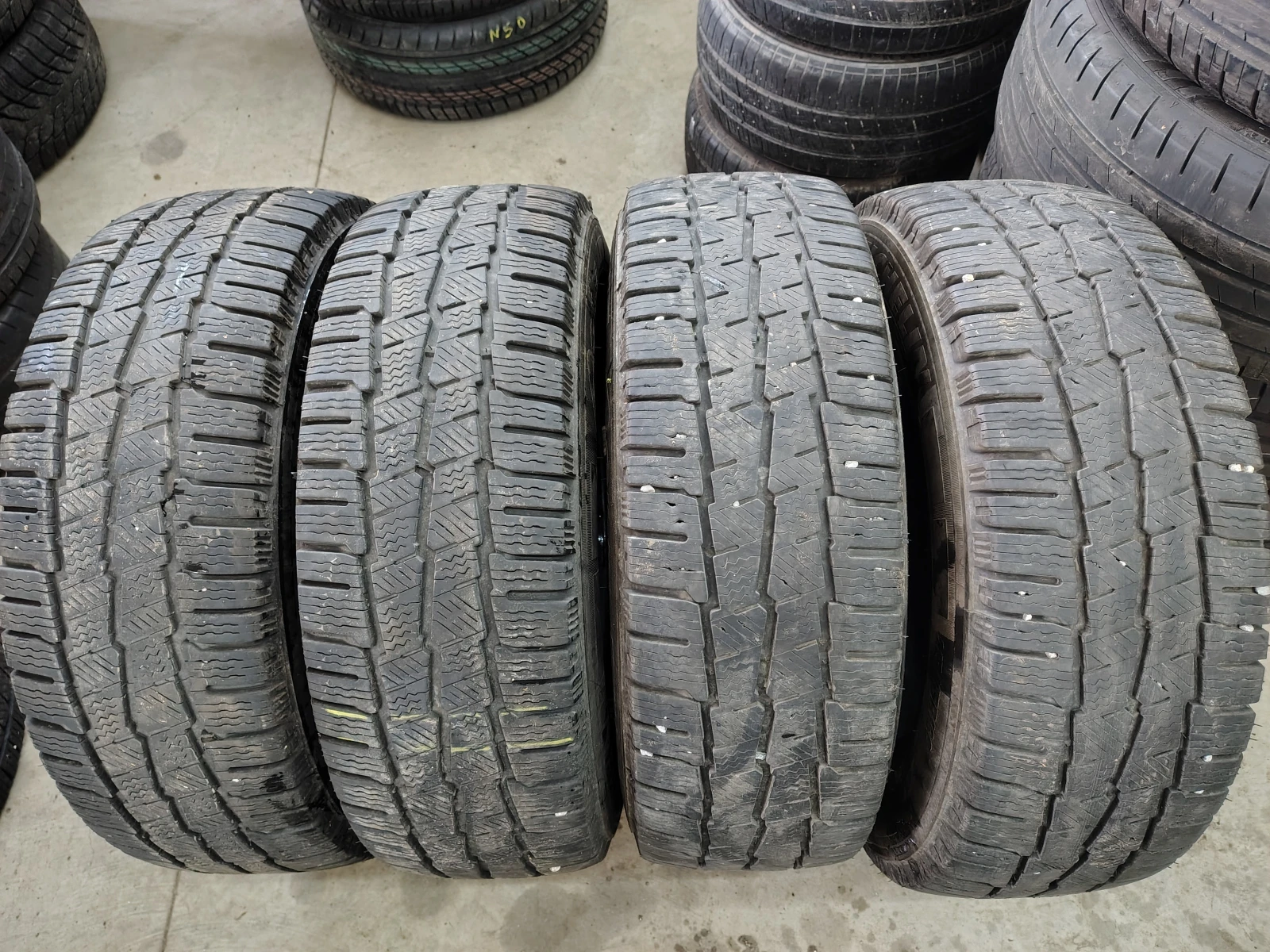 Гуми Зимни 215/65R16