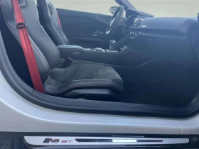 Audi R8, снимка 10