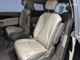 Kia Carnival, снимка 15
