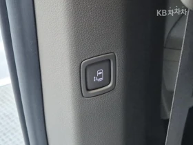 Kia Carnival, снимка 17