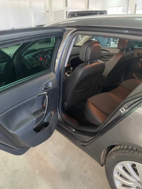Opel Insignia 2.0CDTI/6скор/ОБСЛУЖЕНА!!!, снимка 14