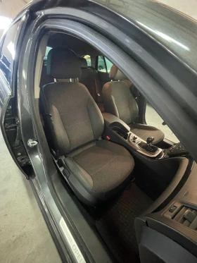 Opel Insignia 2.0CDTI/6скор/ОБСЛУЖЕНА!!!, снимка 12