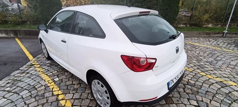 Seat Ibiza 1.2 бензин, снимка 4 - Автомобили и джипове - 48019602