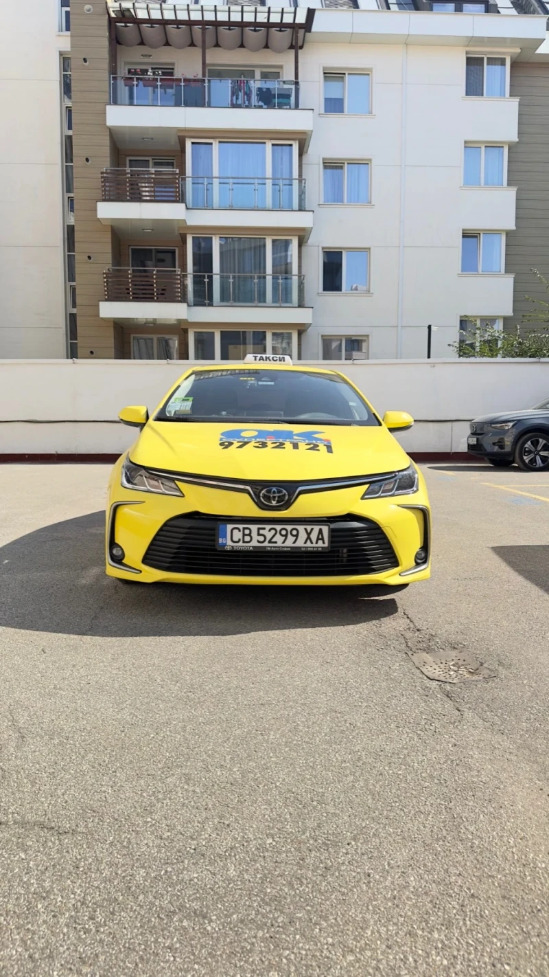 Toyota Corolla 1.5, снимка 1 - Автомобили и джипове - 47657153