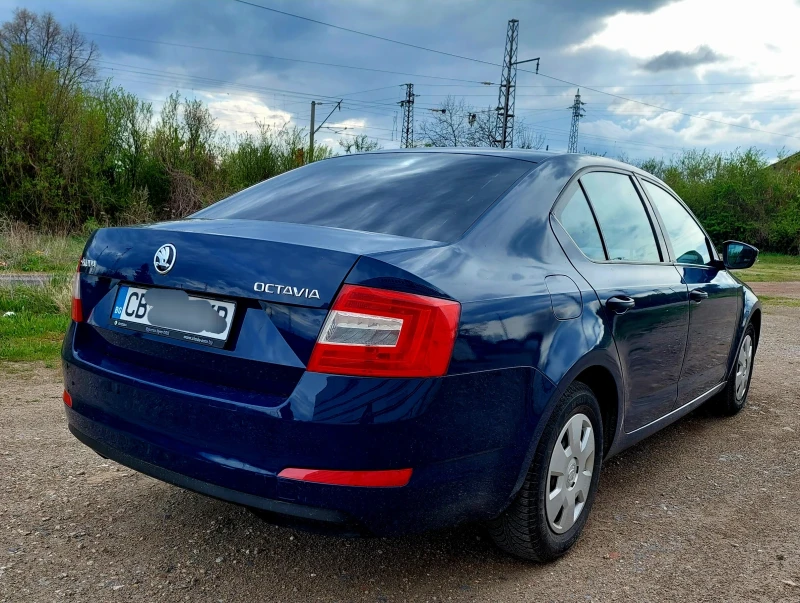 Skoda Octavia 1.6TDI, снимка 6 - Автомобили и джипове - 48831934