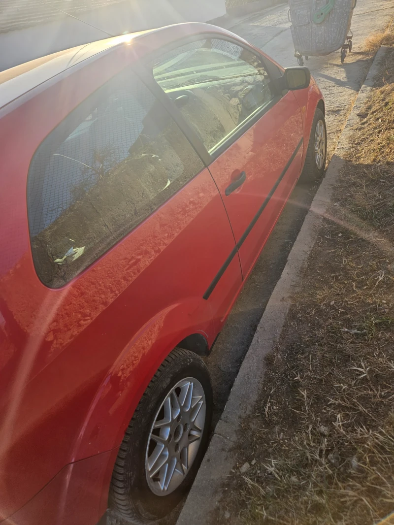 Ford Fiesta 1.3 , снимка 4 - Автомобили и джипове - 49102877