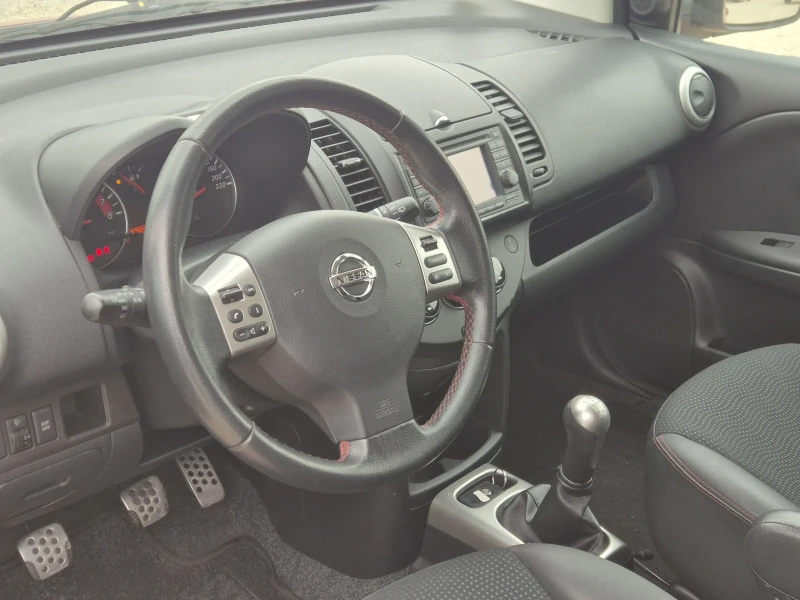 Nissan Note 1.6i, снимка 6 - Автомобили и джипове - 51837121
