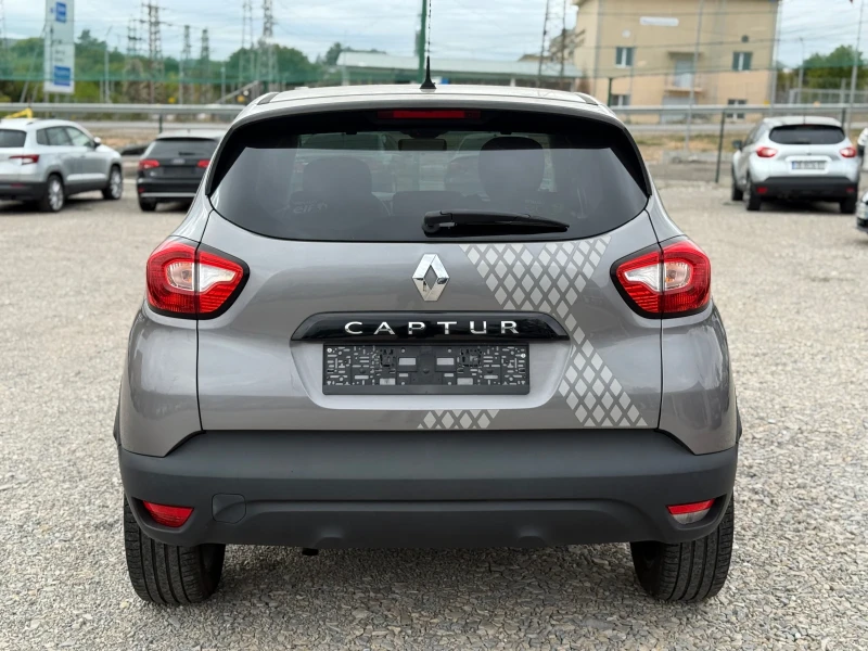 Renault Captur 1.5dci, снимка 6 - Автомобили и джипове - 51848269