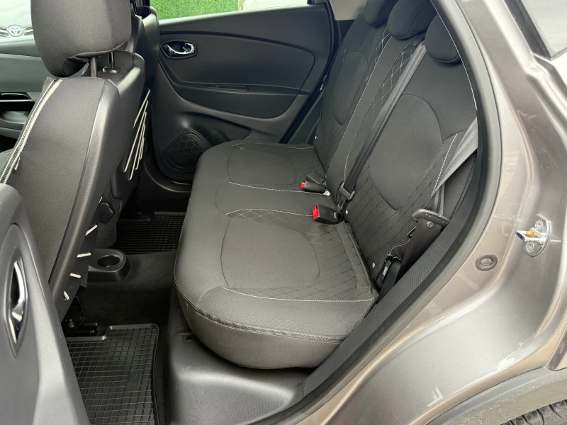 Renault Captur 1.5dci, снимка 14 - Автомобили и джипове - 51848269