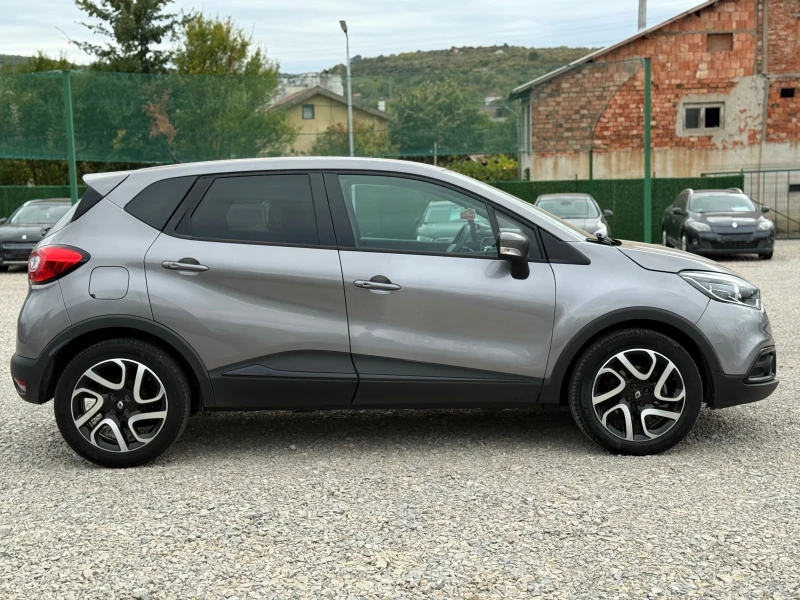 Renault Captur 1.5dci, снимка 8 - Автомобили и джипове - 51848269