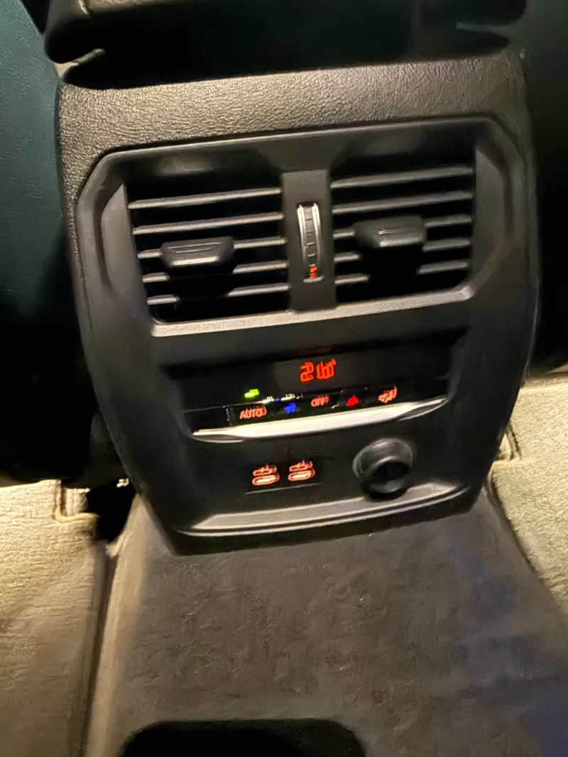 BMW 320 Седан, снимка 9 - Автомобили и джипове - 52524946