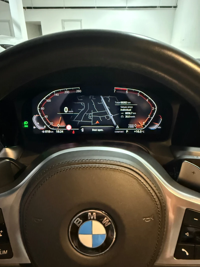 BMW 320 Седан, снимка 4 - Автомобили и джипове - 52524946