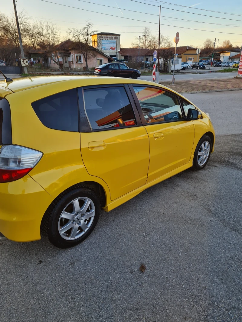 Honda Jazz 1.4куб.99к.с., снимка 3 - Автомобили и джипове - 52805011