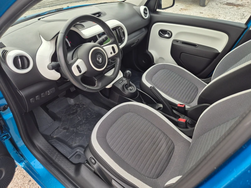 Renault Twingo 900i 90ps. AVTOMAT, снимка 15 - Автомобили и джипове - 52815348