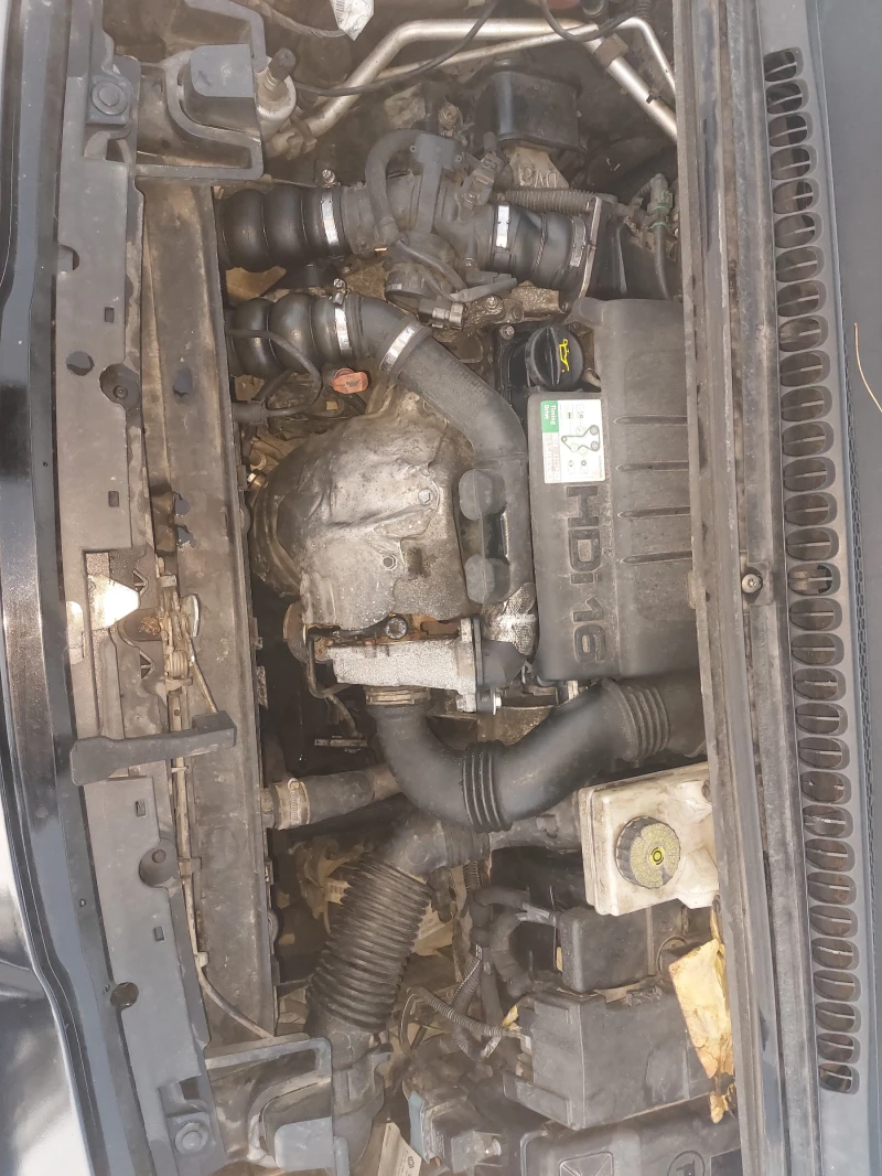 Peugeot 5008, снимка 16 - Автомобили и джипове - 53011195