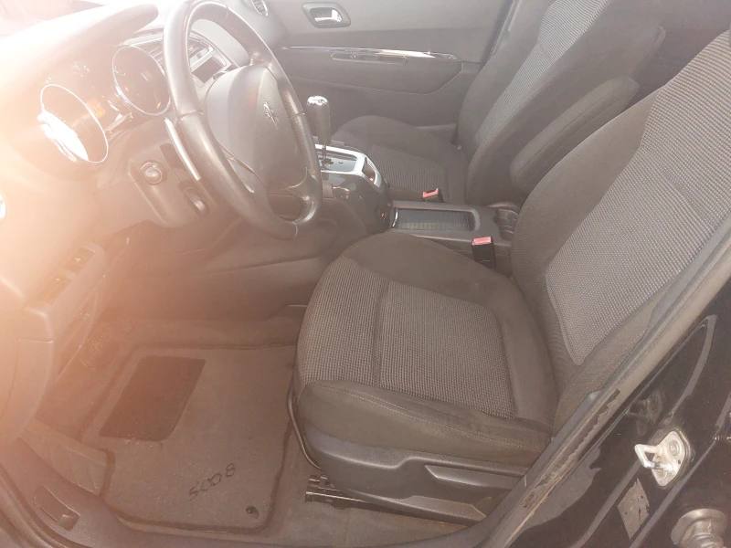 Peugeot 5008, снимка 8 - Автомобили и джипове - 53011195