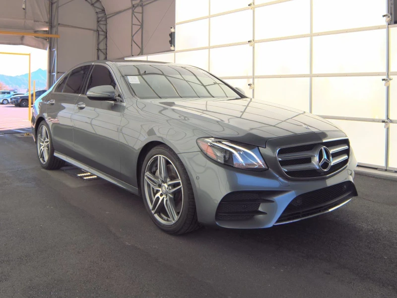 Mercedes-Benz E 300, снимка 3 - Автомобили и джипове - 53260263