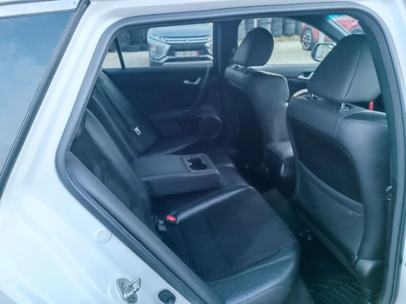 Honda Accord 2.4i-201кс-ШВЕЙЦАРИЯ-РЪЧКА-6ск-FACELIFT-TypeS, снимка 11 - Автомобили и джипове - 53396289