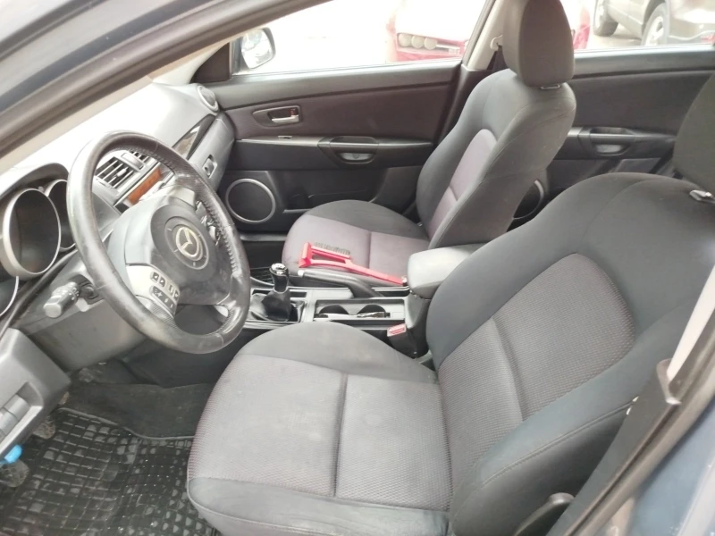 Mazda 3, снимка 8 - Автомобили и джипове - 53582438