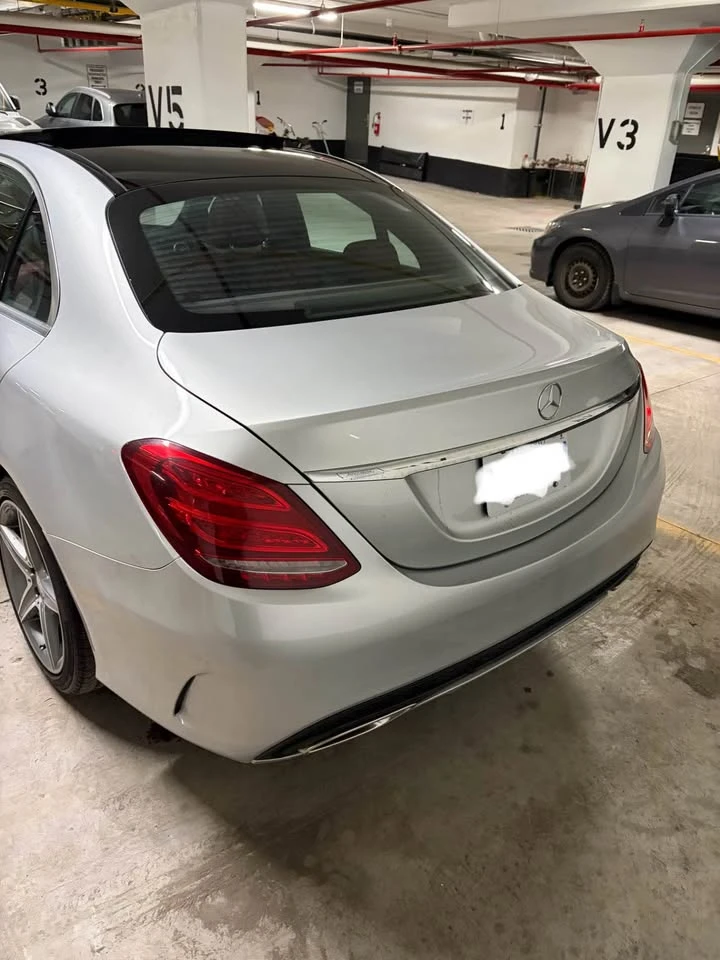 Mercedes-Benz C 300 AMG LINE* CARFAX * ЧЕРВЕНА КОЖА, снимка 4 - Автомобили и джипове - 53186101