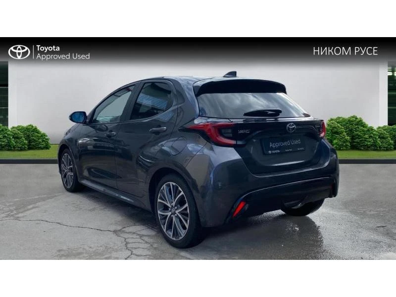 Toyota Yaris Elegance - изображение 2