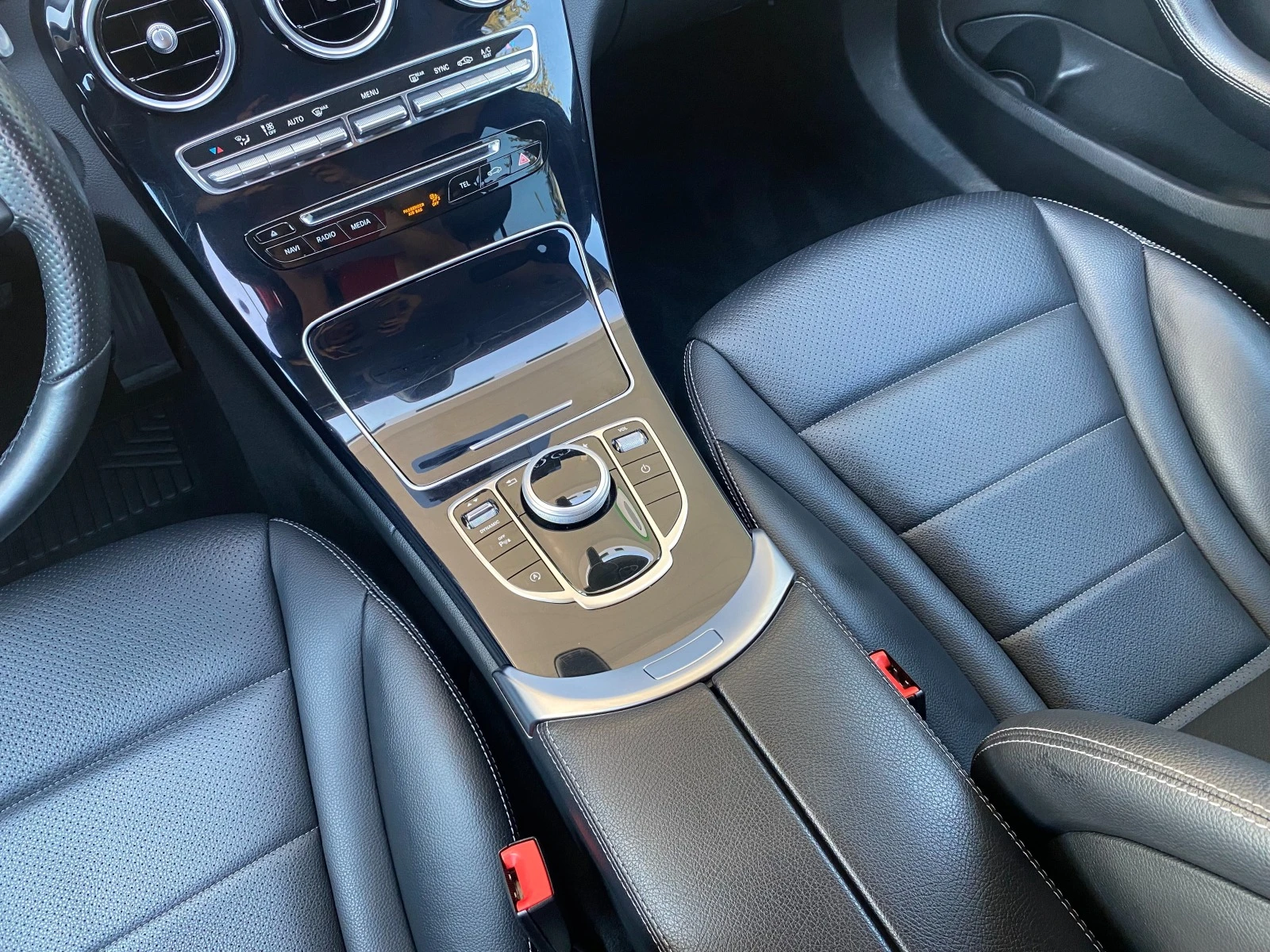 Mercedes-Benz C 200 i/4MATIC// | Mobile.bg   14