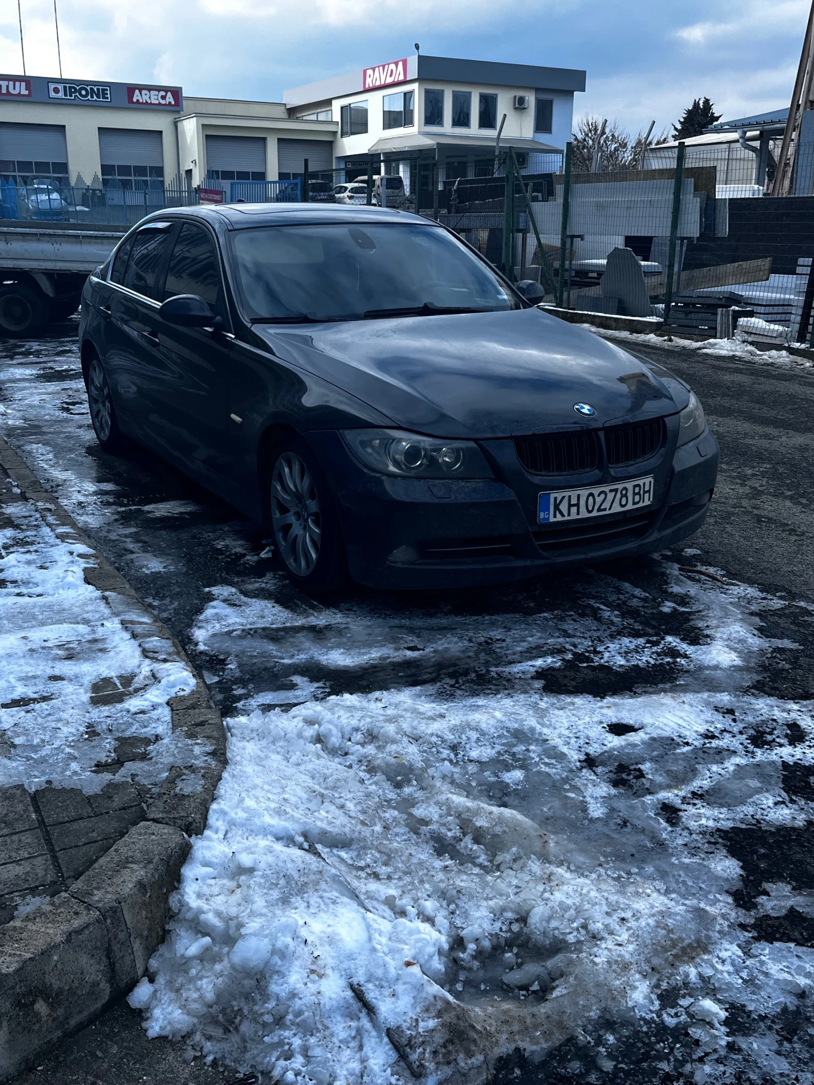 BMW 330  - изображение 2