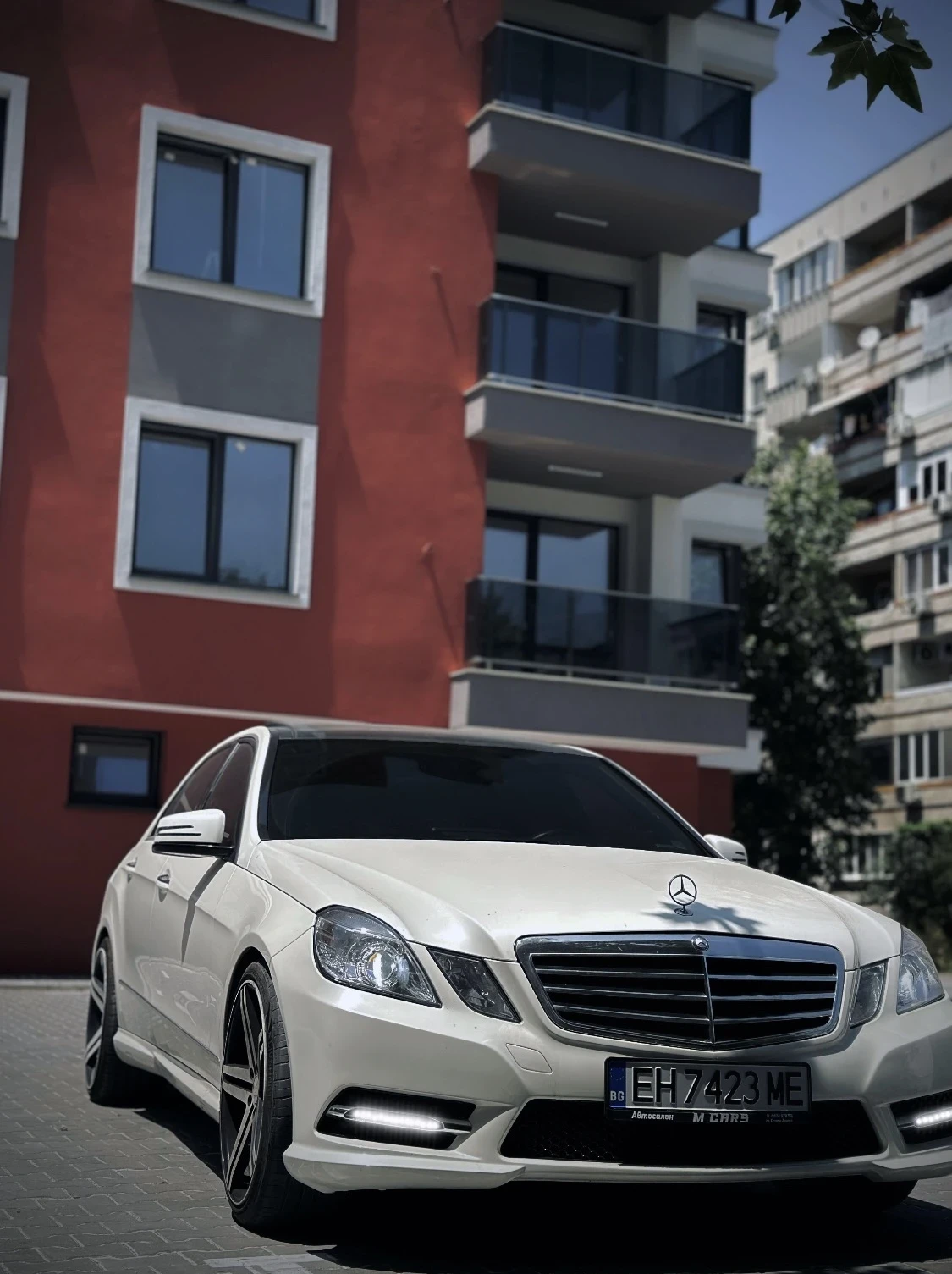 Mercedes-Benz E 350 AMG/7G Tronic/Harman/Panorama - изображение 4