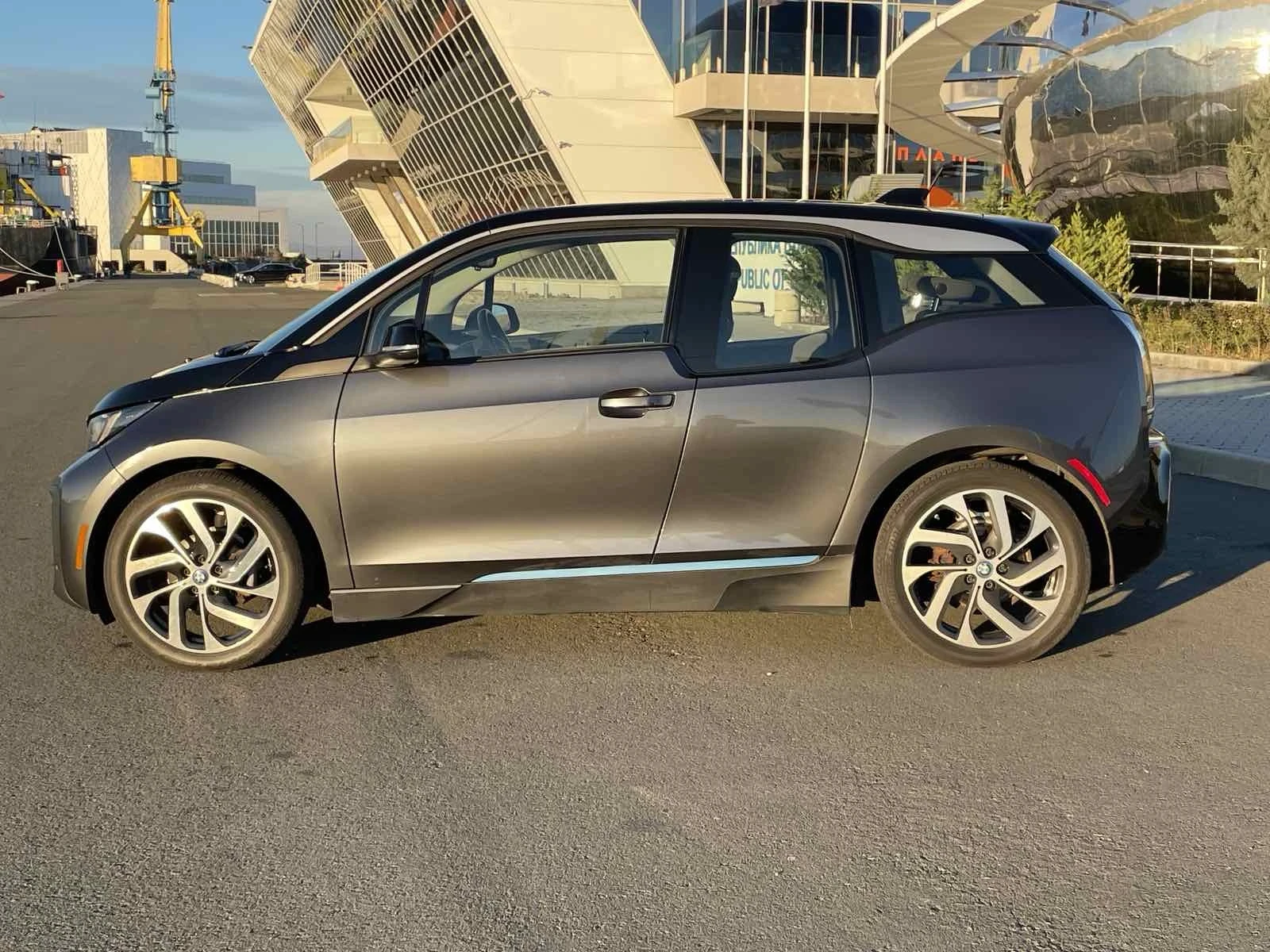 BMW i3 REX Plug in hybrid  - изображение 4