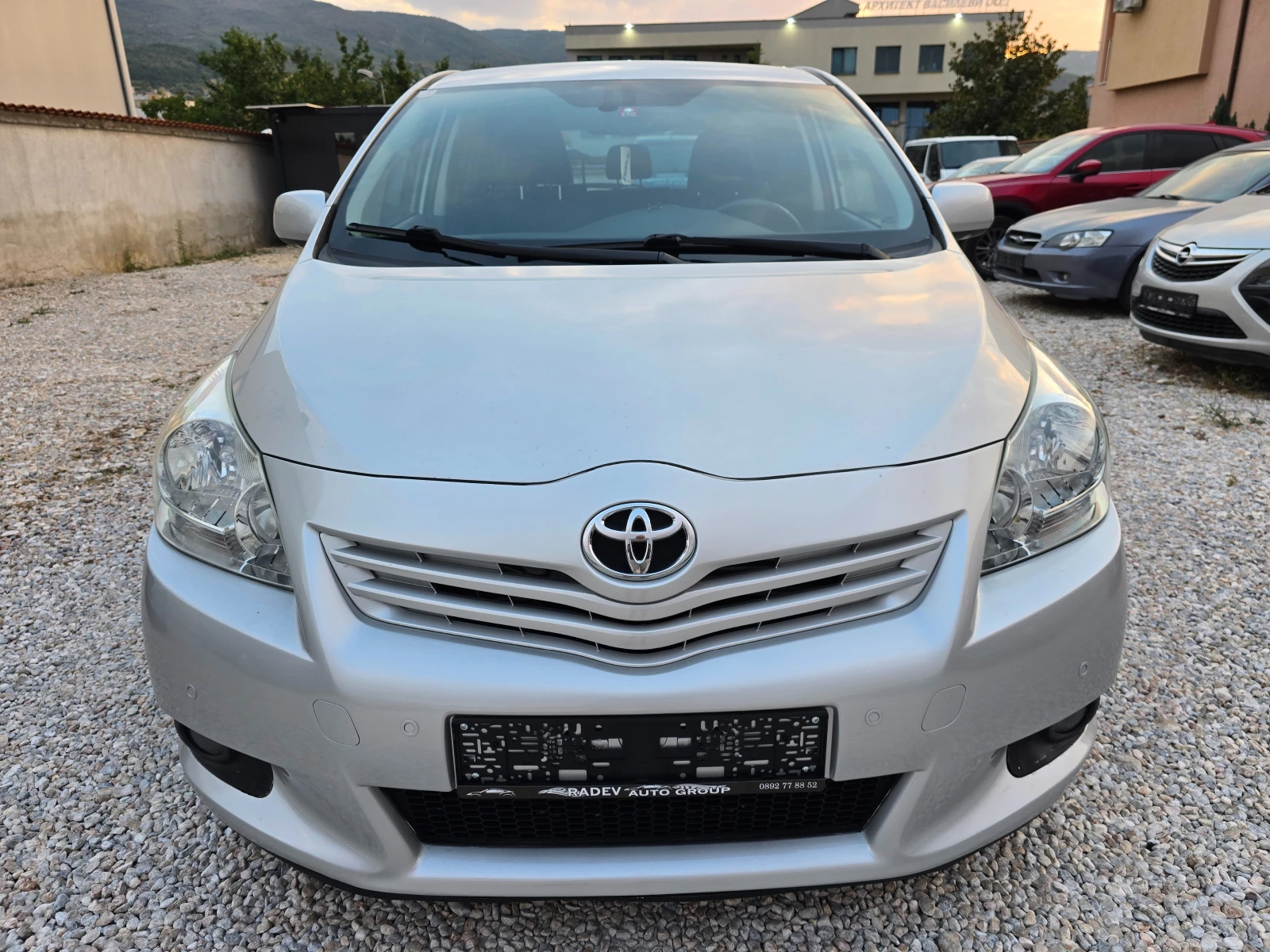 Toyota Verso 2.0D4D EXECUTIVE - изображение 6