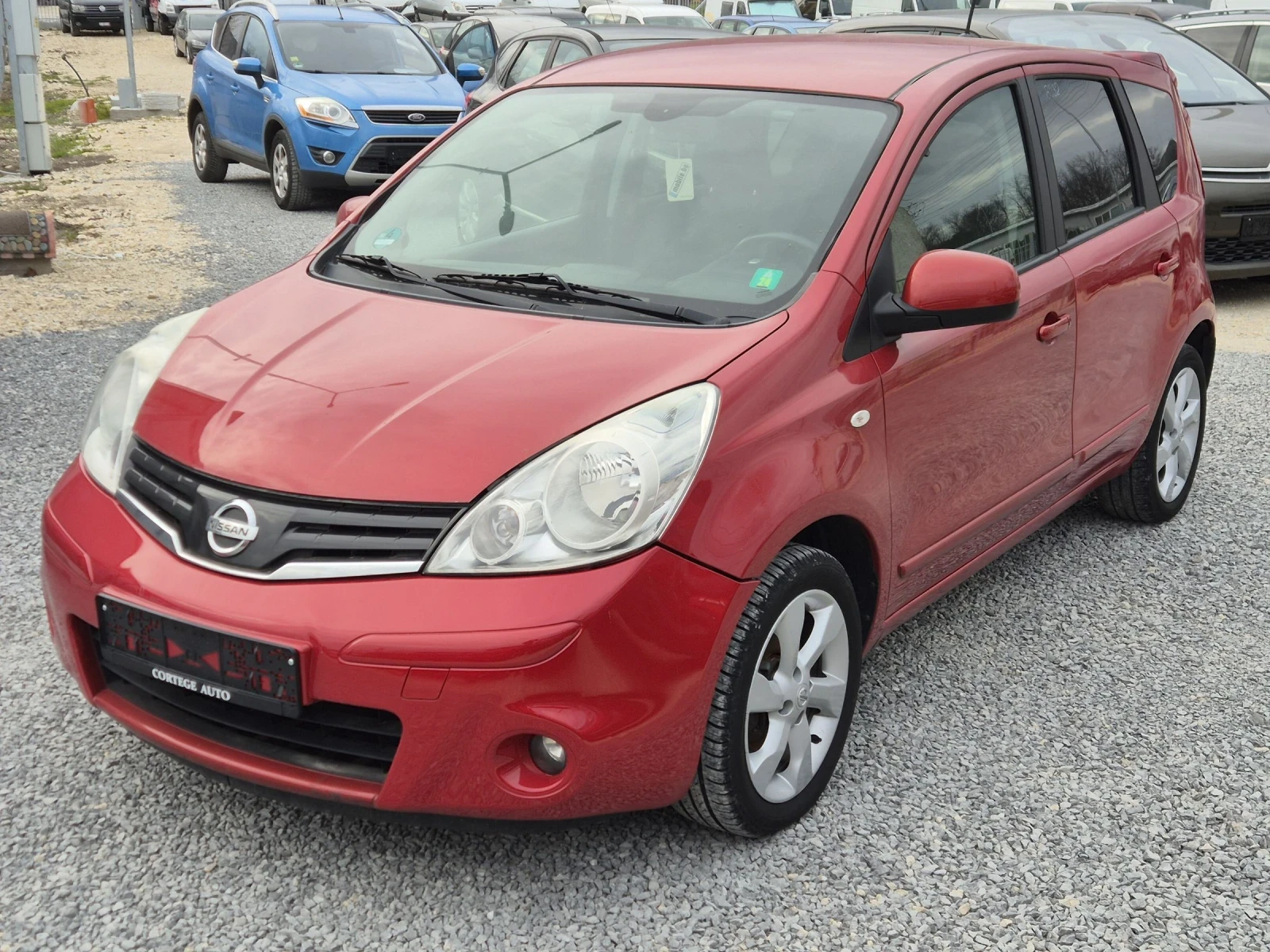 Nissan Note 1.6i, снимка 4 - Автомобили и джипове - 51837121