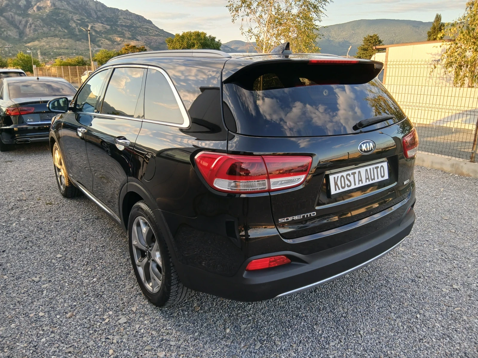Kia Sorento КАТО НОВ, снимка 6 - Автомобили и джипове - 52170187