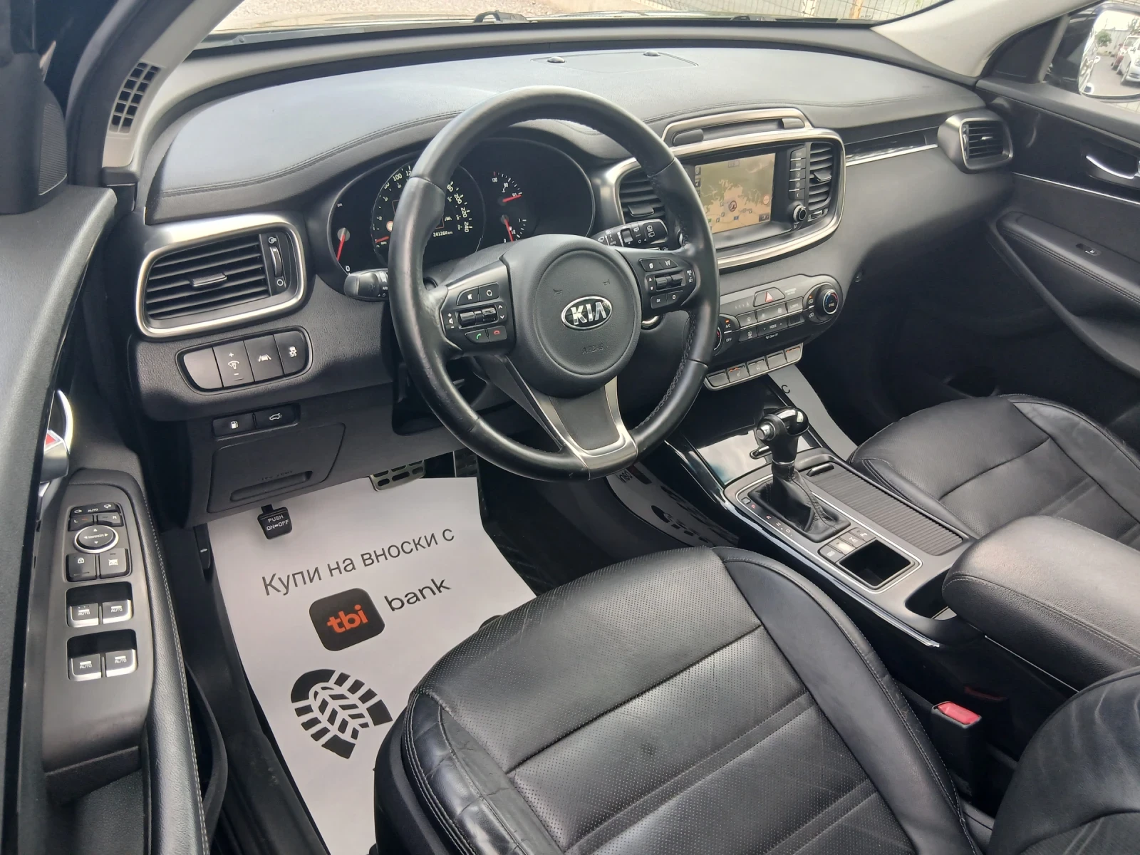 Kia Sorento КАТО НОВ, снимка 12 - Автомобили и джипове - 52170187