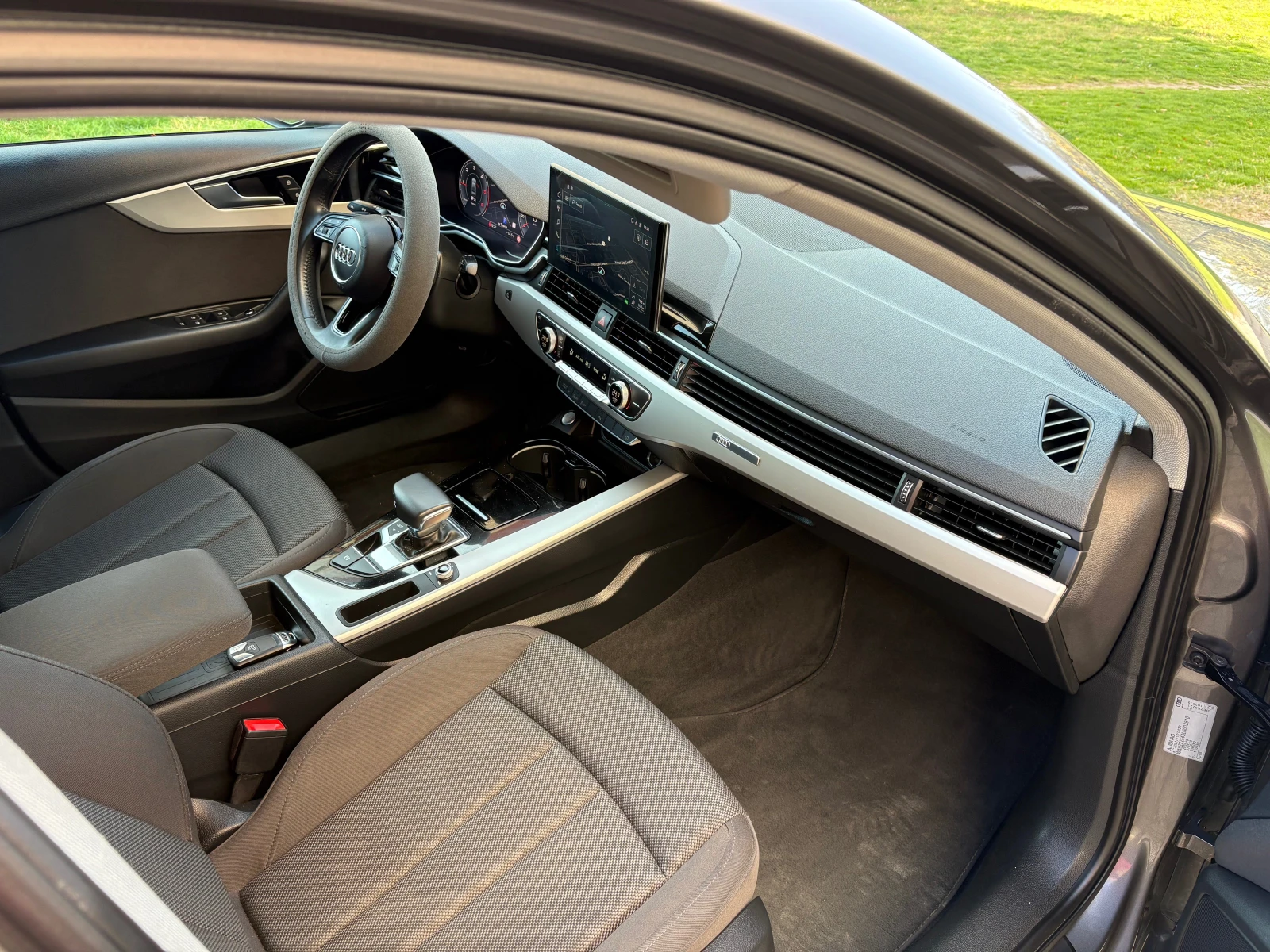 Audi A4 Фейслифт S-line като ново - изображение 9