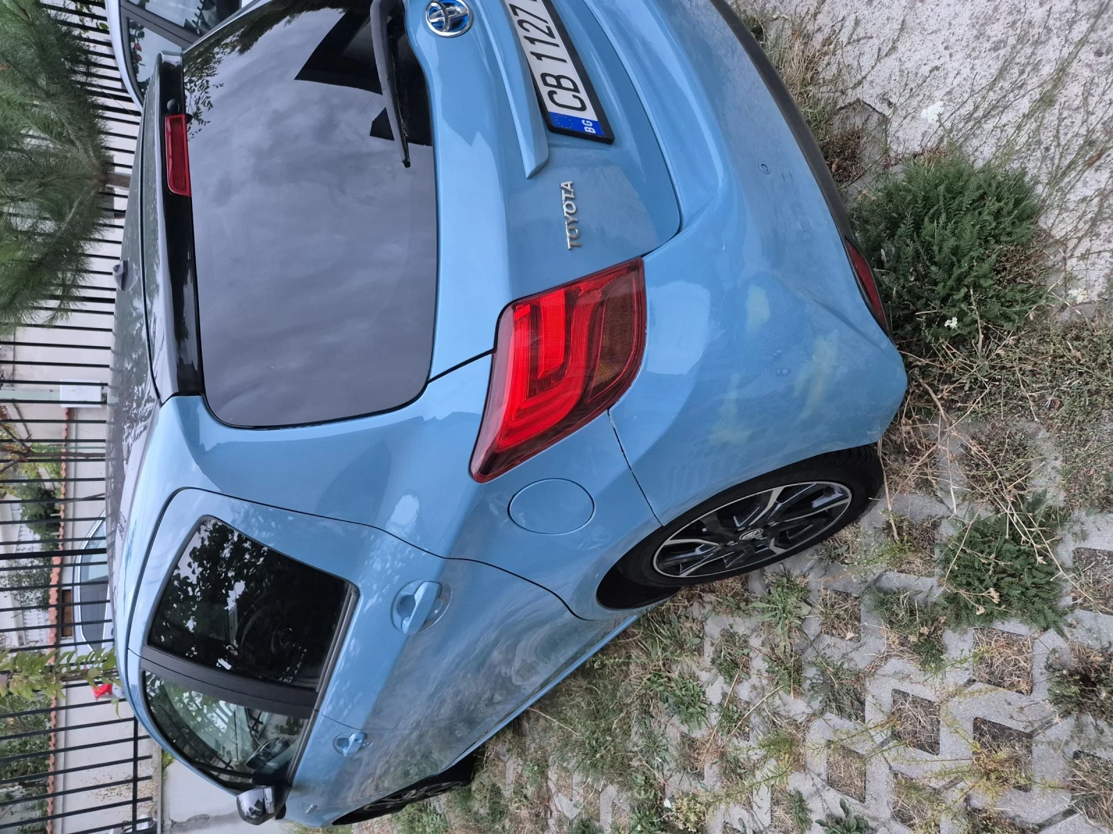 Toyota Yaris  - изображение 6