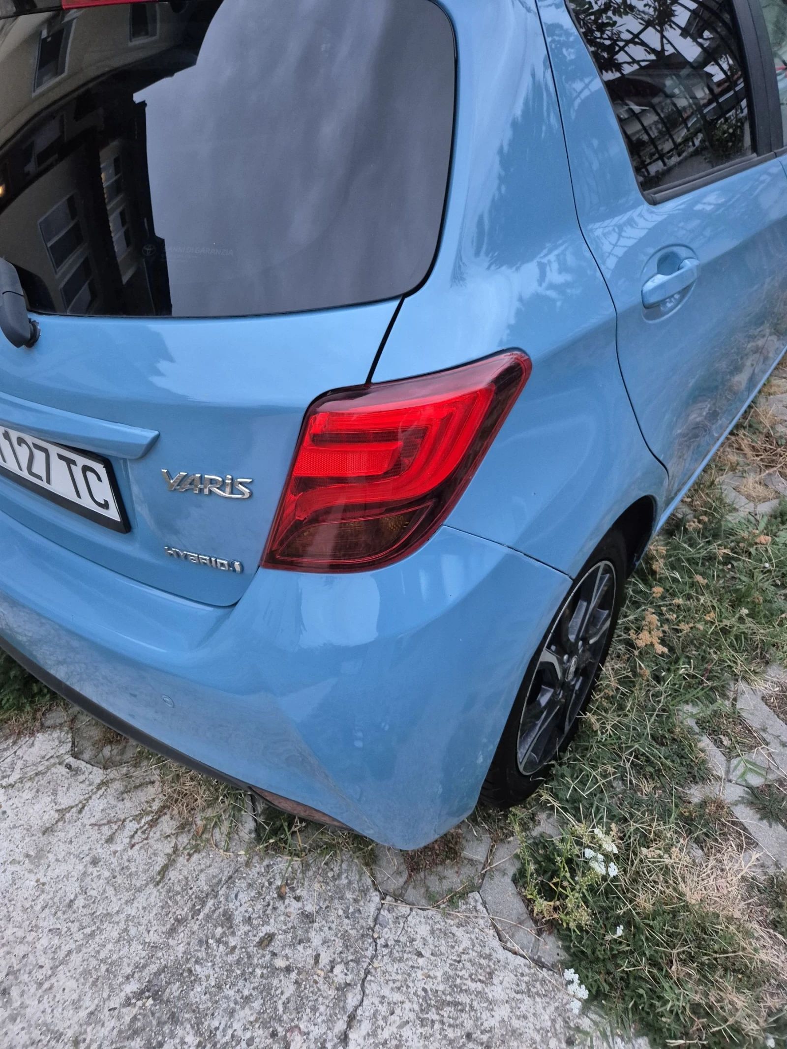 Toyota Yaris  - изображение 5