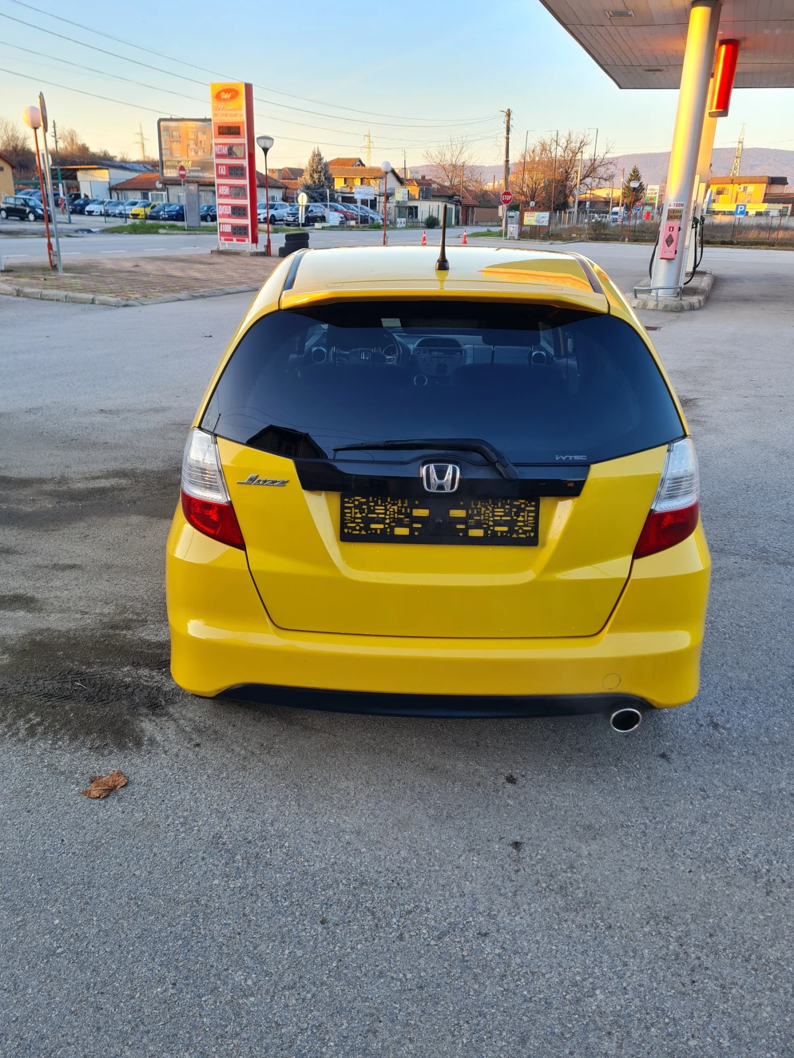 Honda Jazz 1.4куб.99к.с. - изображение 2