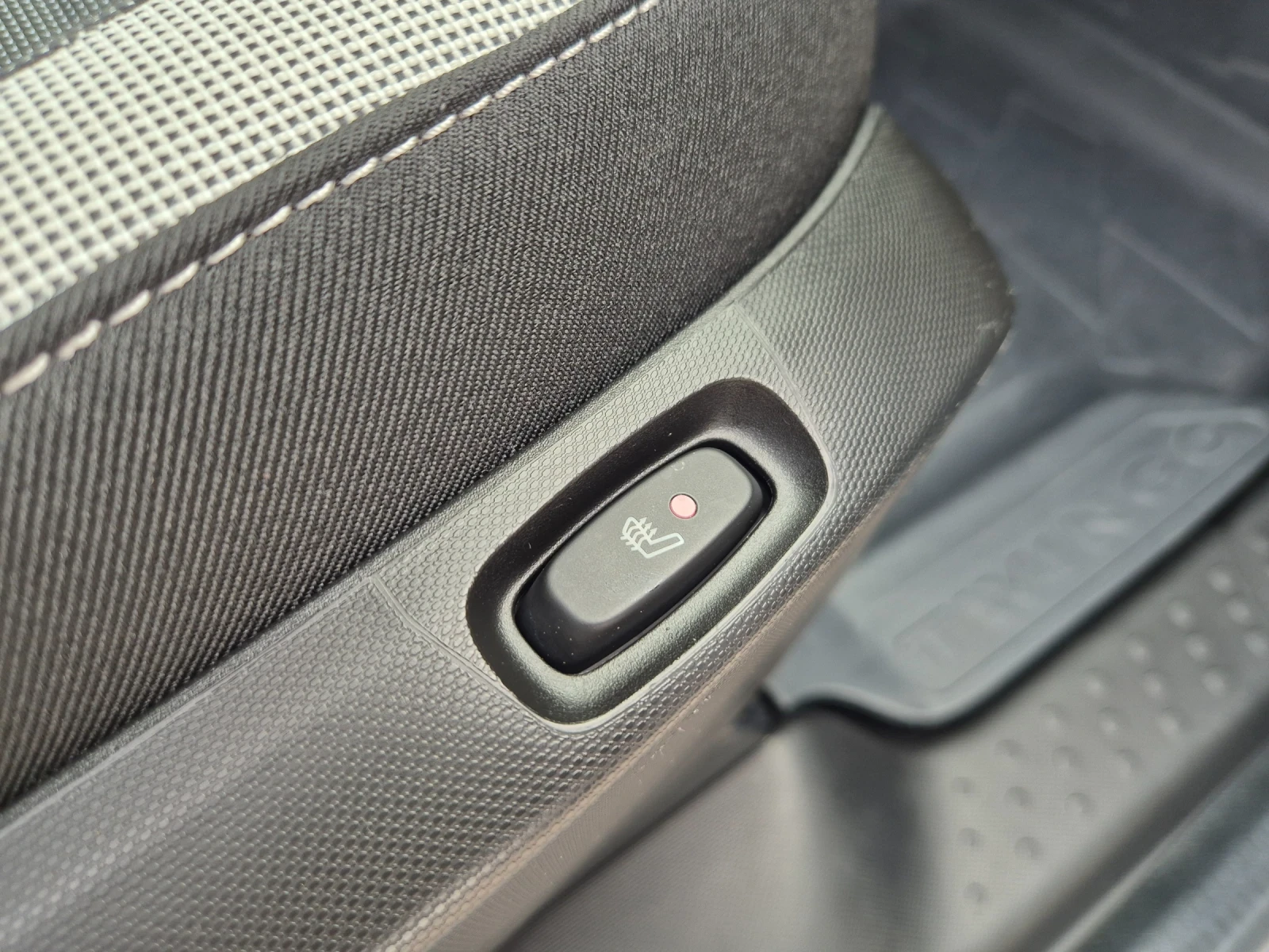 Renault Twingo 900i 90ps. AVTOMAT - изображение 7