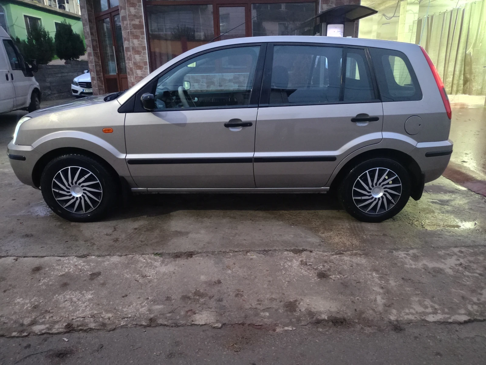 Ford Fusion 1.4tdci - изображение 7
