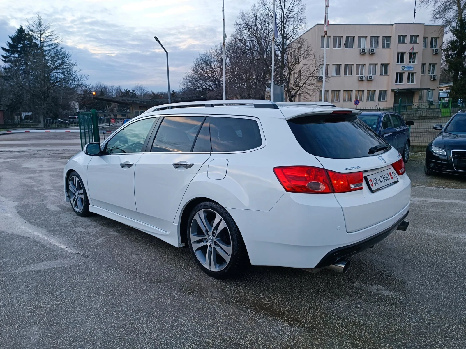 Honda Accord 2.4i-201кс-ШВЕЙЦАРИЯ-РЪЧКА-6ск-FACELIFT-TypeS - изображение 6