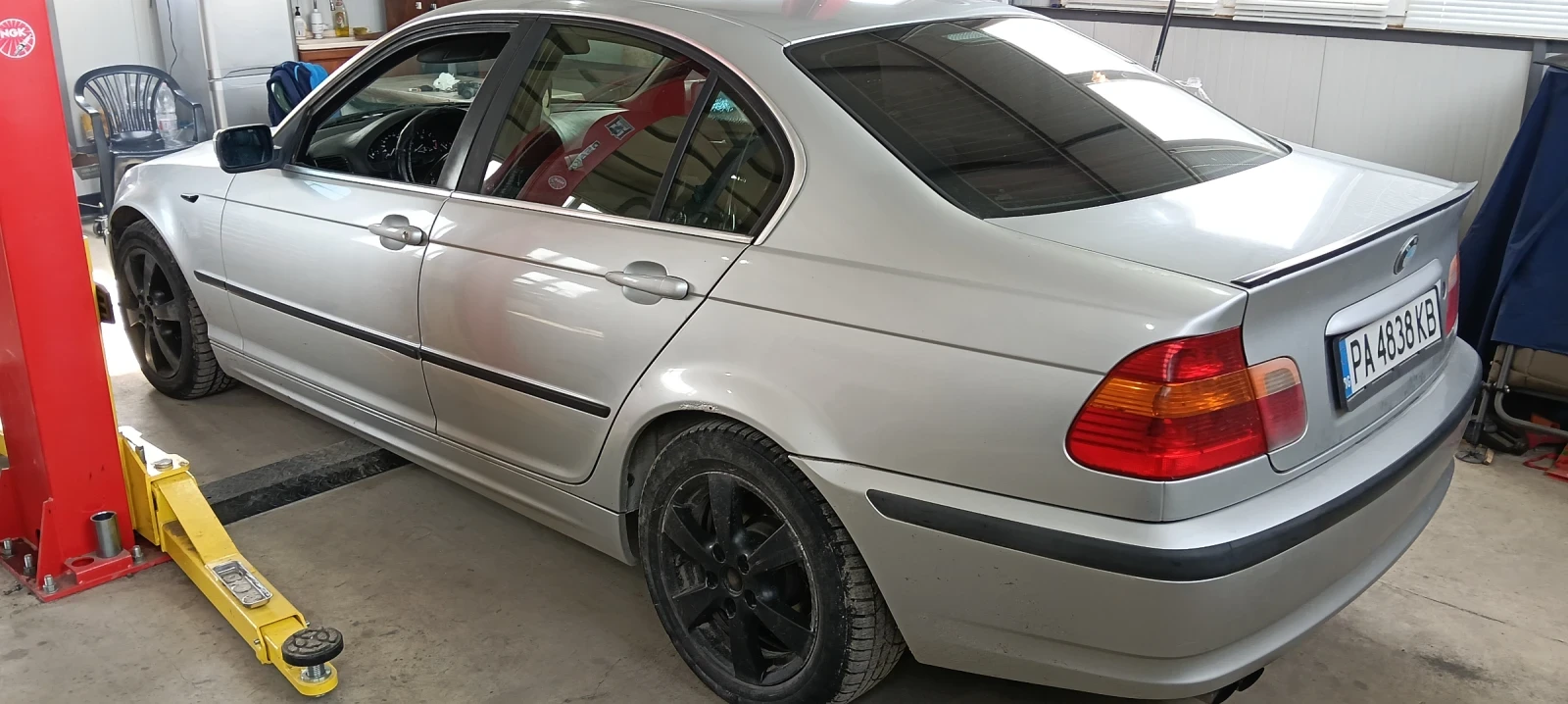 BMW 320 2.2 170 к.с. - изображение 3