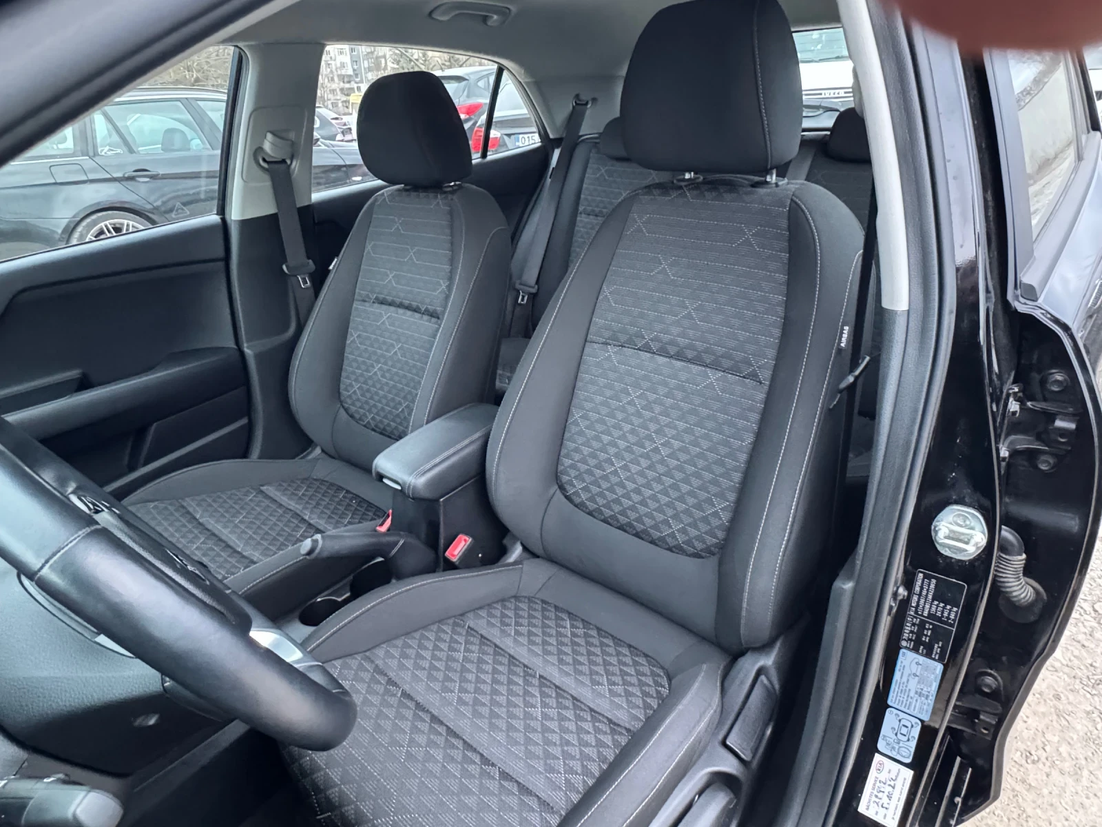 Kia Rio | Mobile.bg � ����������� 10