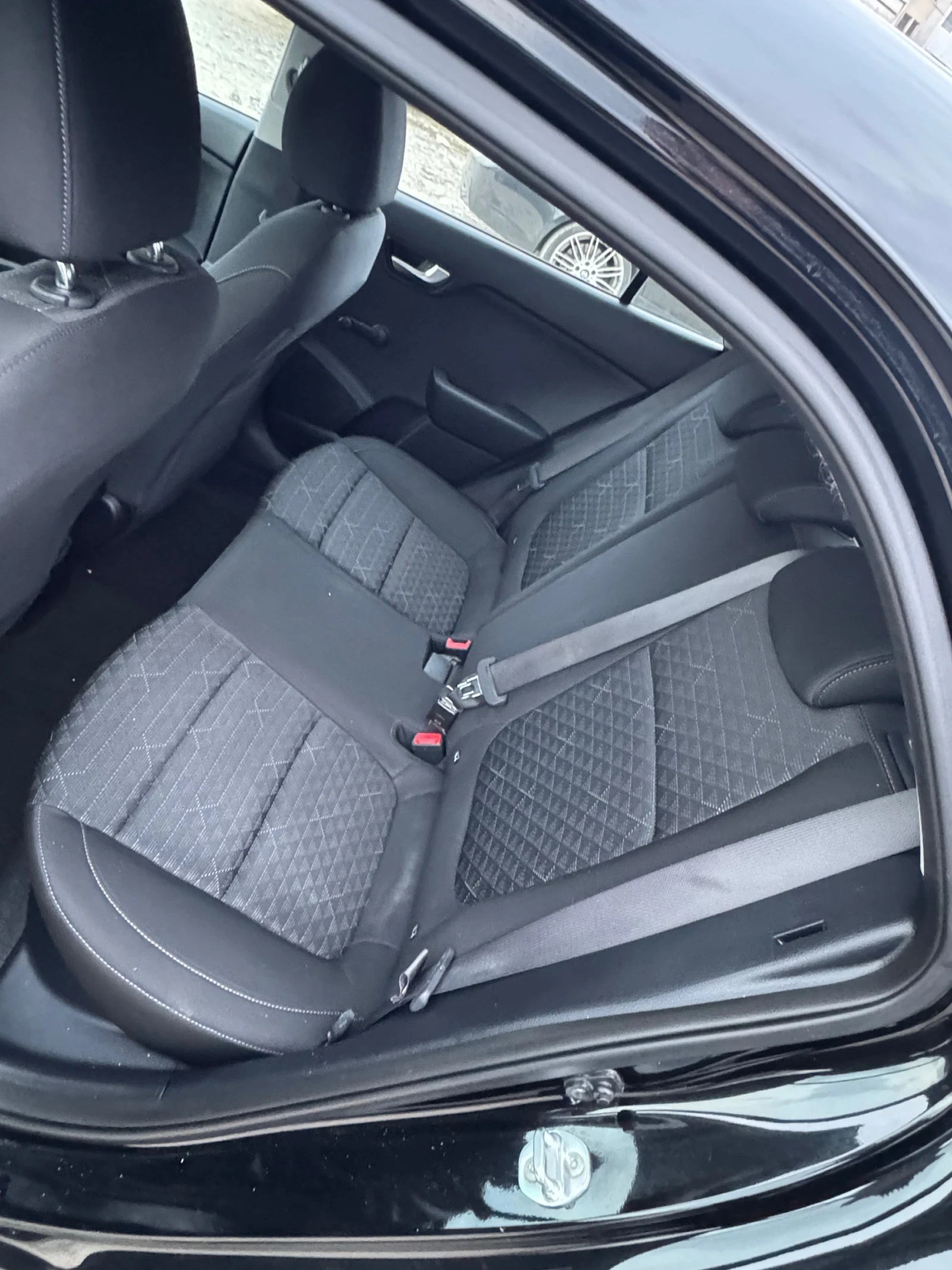 Kia Rio | Mobile.bg � ����������� 11