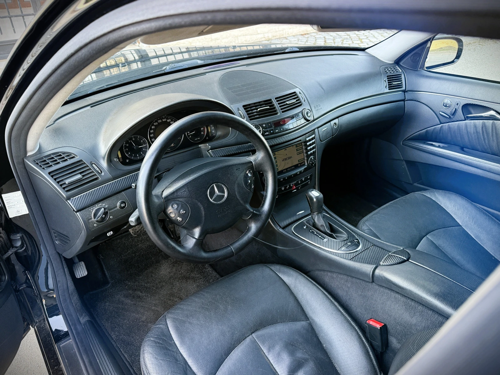 Mercedes-Benz E 500 ELEGANCE^7G TRONIC - изображение 9